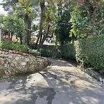 Charming In Historic Front Sea With Free Parking, Near Portofino Апартаменты *