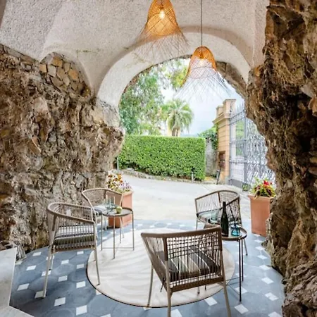 Charming In Historic Front Sea With Free Parking, Near Portofino * Рапалло