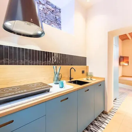 Charming In Historic Front Sea With Free Parking, Near Portofino Appartement